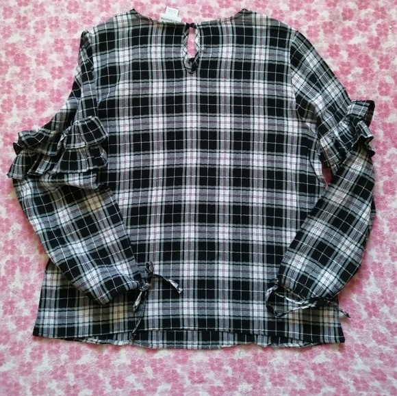 NEW Liz Claiborne Scoop Neck Long Sleeve Blouse - Picture 3 of 3